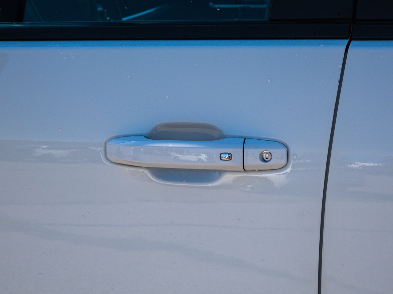 2025 Chevrolet Silverado 2500HD 4WD Crew Cab 159 LT White Sherwood Park - photo #8