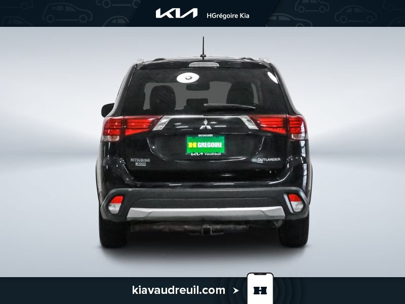 2016 Mitsubishi Outlander Black Laval - photo #5
