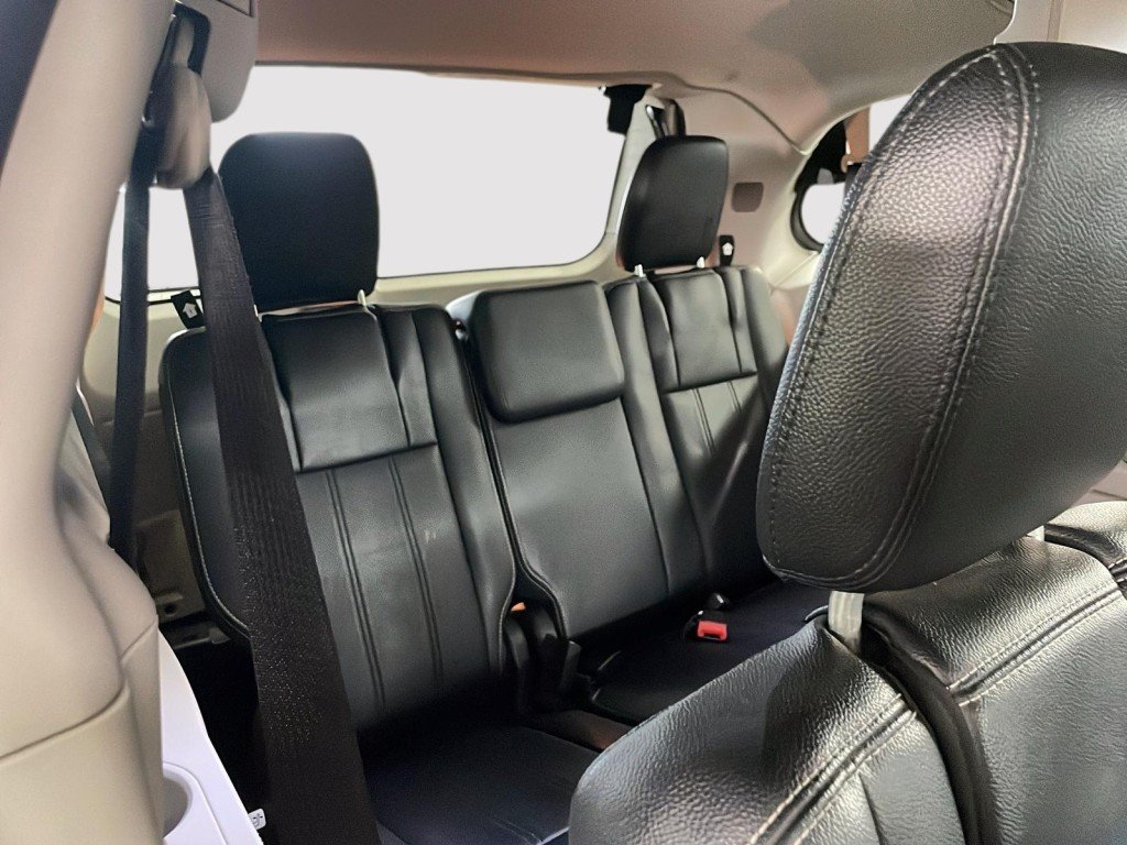 Dodge GRAND CARAVAN 2018 Gris Mont-Laurier - photo #21
