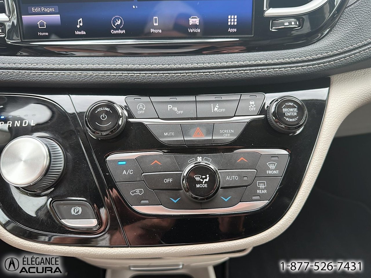 2022 Chrysler Pacifica Touring L | A8787 Black Granby - photo #16