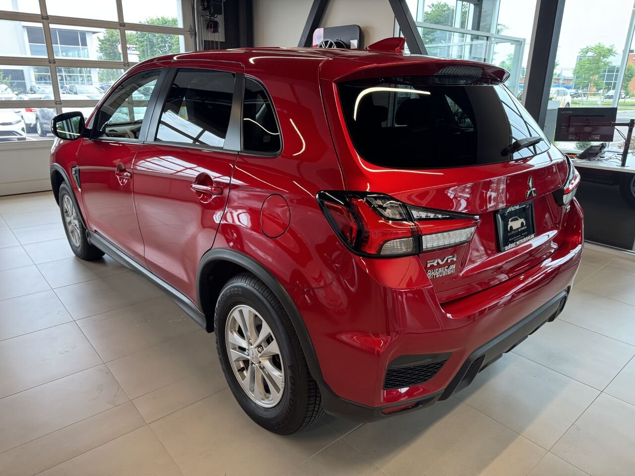 2023 Mitsubishi RVR Red Saint-Eustache - photo #2