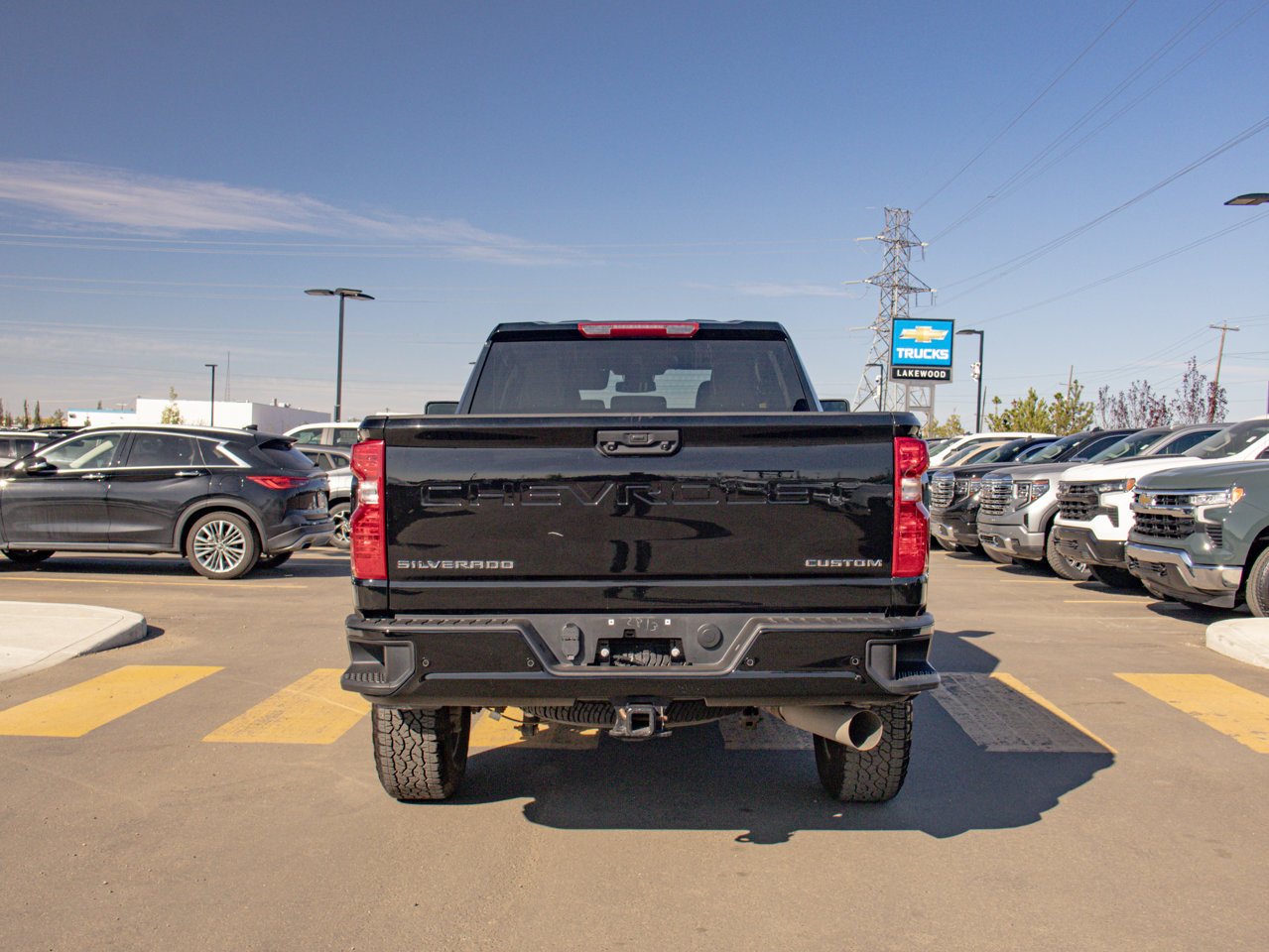 2025 Chevrolet Silverado 2500HD 4WD Crew Cab 159 Custom Black Sherwood Park - photo #8