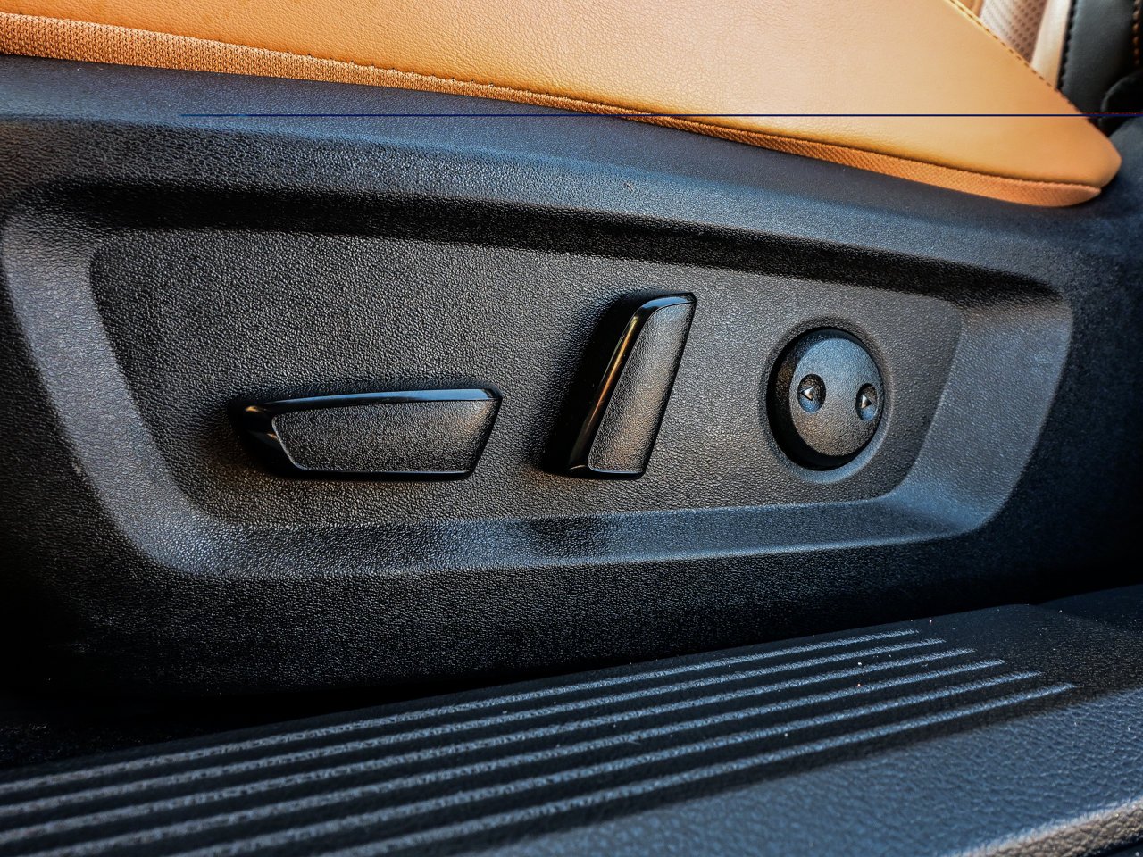 2023 Nissan Rogue AWD Platinum Blue Sherwood Park - photo #17