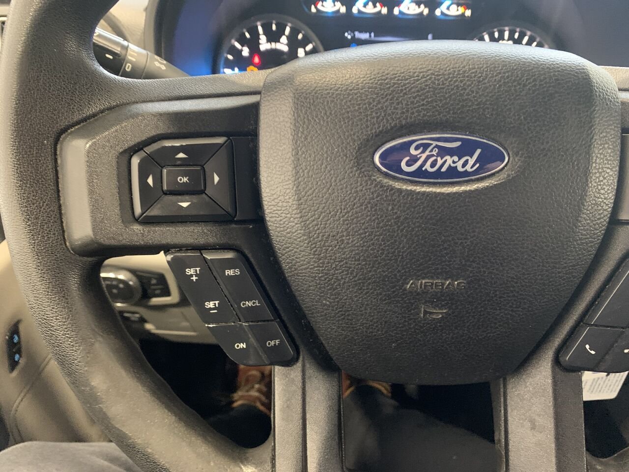 Ford F-150 SUPERCREW XLT 2018 Noir Saint-Eustache - photo #36