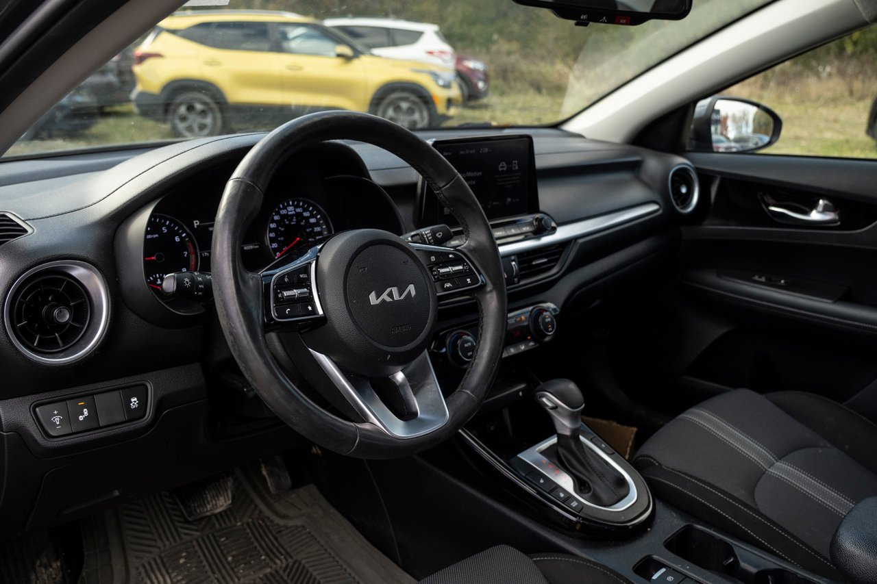 2024 Kia Forte Grey Gatineau - photo #6