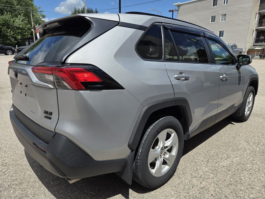 2021 Toyota RAV4 2021 Grey