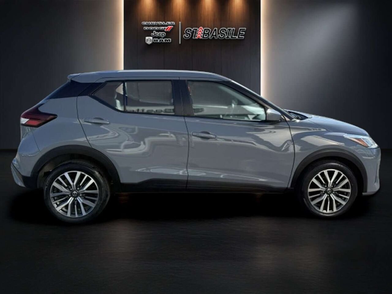Nissan Kicks 2021 Gris Saint-Basile-le-Grand - photo #2