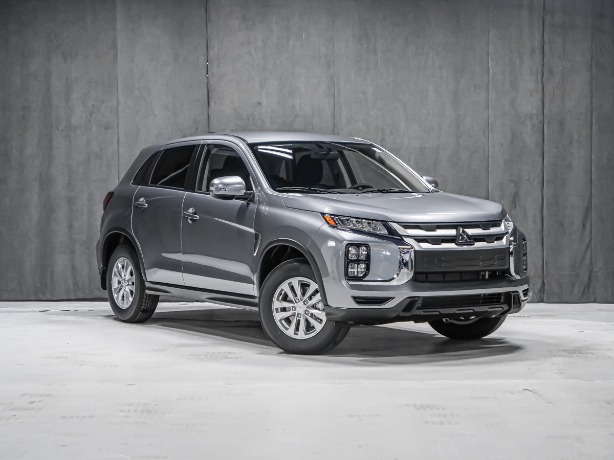 2027 Mitsubishi RVR SE Titanium Grey Montreal - photo #1
