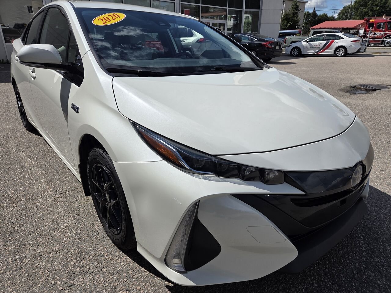 2020 Toyota PRIUS PRIME White Mont-Laurier - photo #2