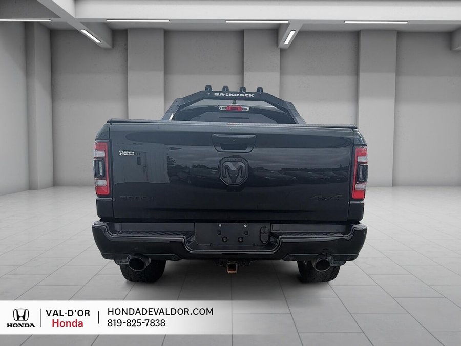 Ram 1500 Sport cabine d'équipe 4x4 caisse de 6 pi 4 po 2024 Noir