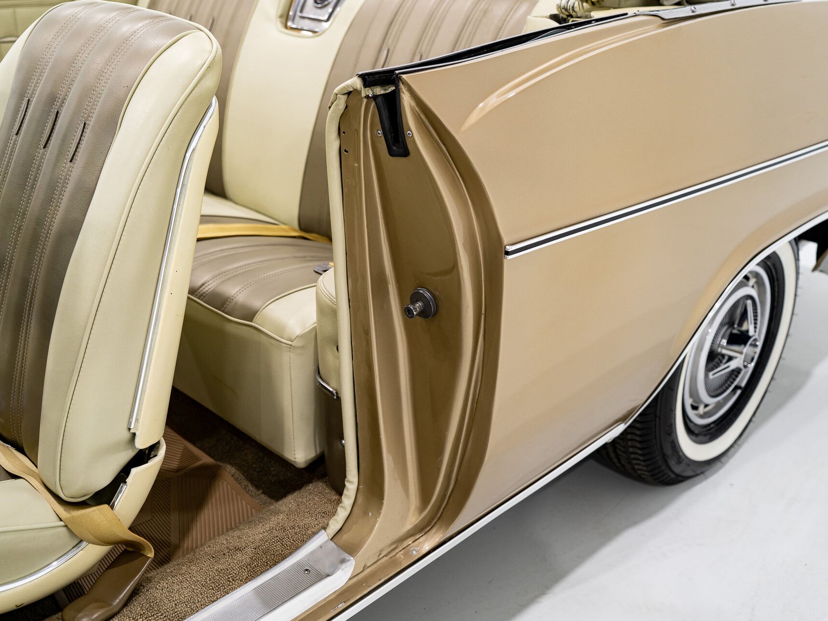 Chevrolet Impala 427 Convertible fully loaded with A/C **PRIX EN USD** 1966 Montréal - photo #81