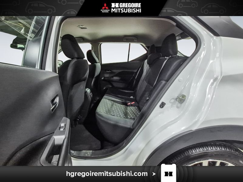 Nissan Kicks MA4607 | SV * Mags * Caméra * Carplay * Bluetooth 2025 Blanc Laval - photo #17