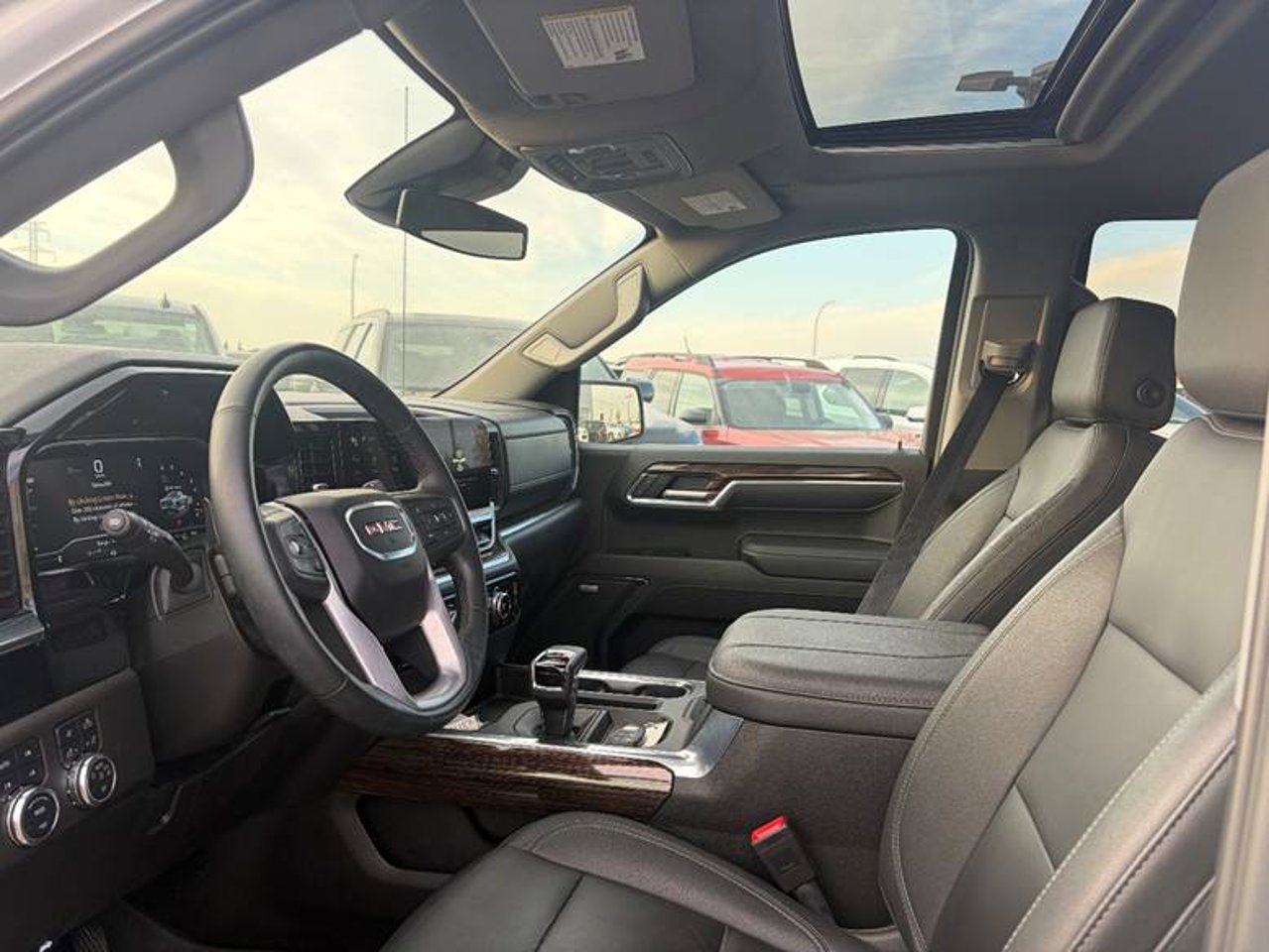 2024 GMC Sierra 1500 4WD Crew Cab 147 Elevation White Sherwood Park - photo #5