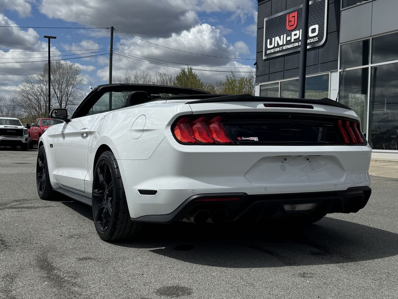 2018 Ford Mustang GT Convertible White Granby - photo #4