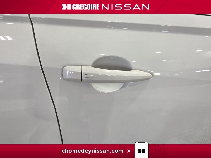 2022 Nissan Altima Black Blainville - photo #12