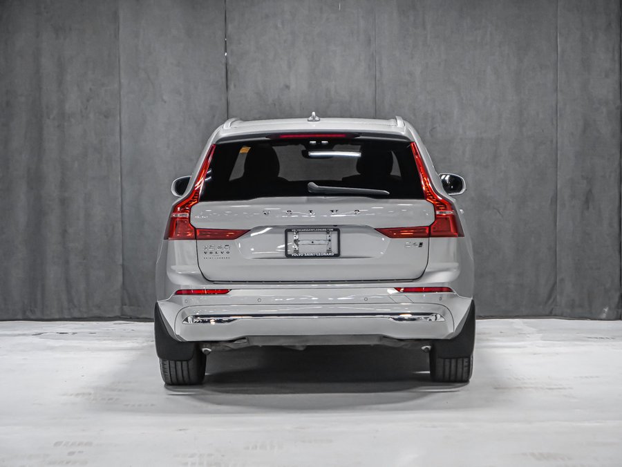 Volvo XC60 B6 INSCRIPTION CLIMATE BOWERS WILKINS 2022 Argent