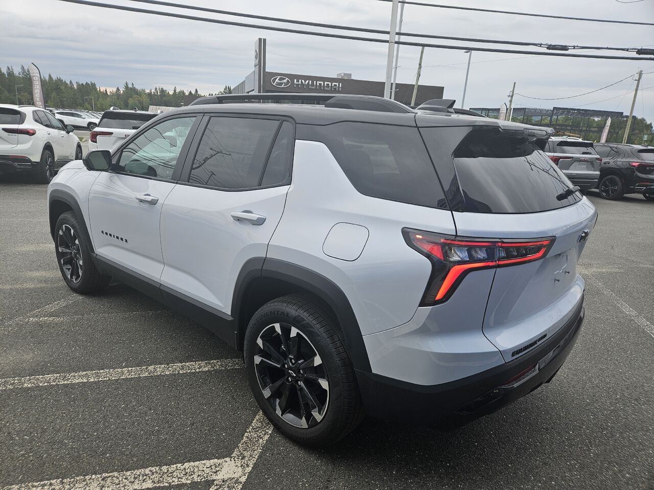 Chevrolet Equinox RS 4 portes TI 2027 Blanc polaire, triple couche Thetford Mines - photo #4