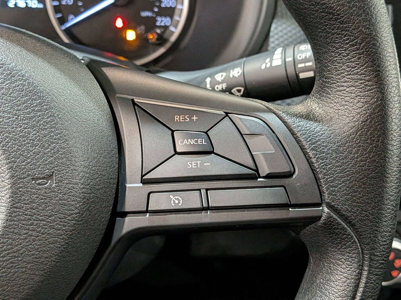 Nissan Kicks S FWD 2024 Blanc Val-David - photo #15