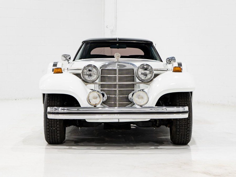 Phillips Motor Car Berlina Coupe 1981 1981 Blanc