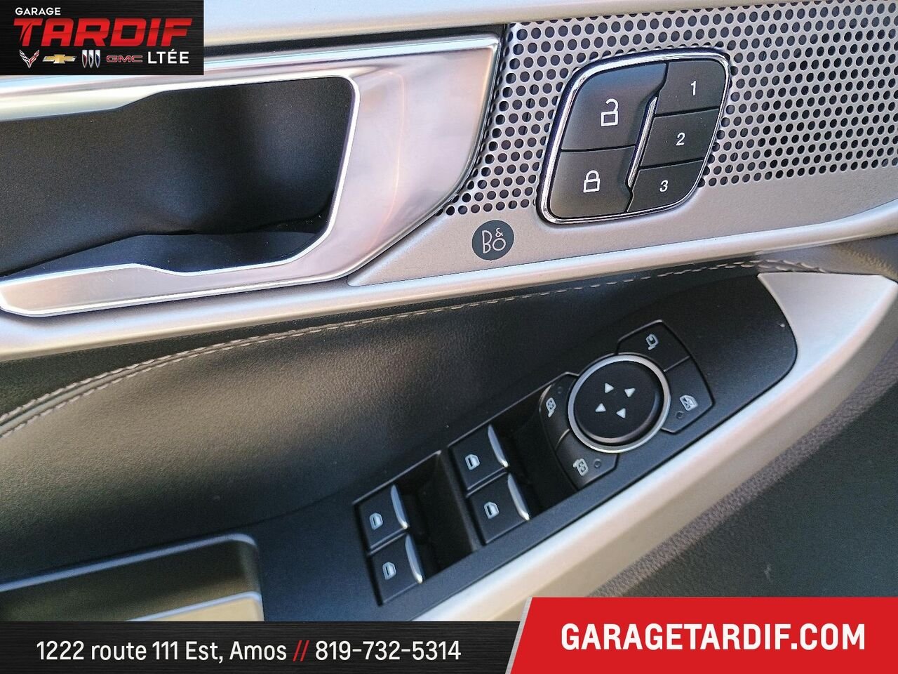Ford EXPLORER 2020 Gris Mont-Laurier - photo #16