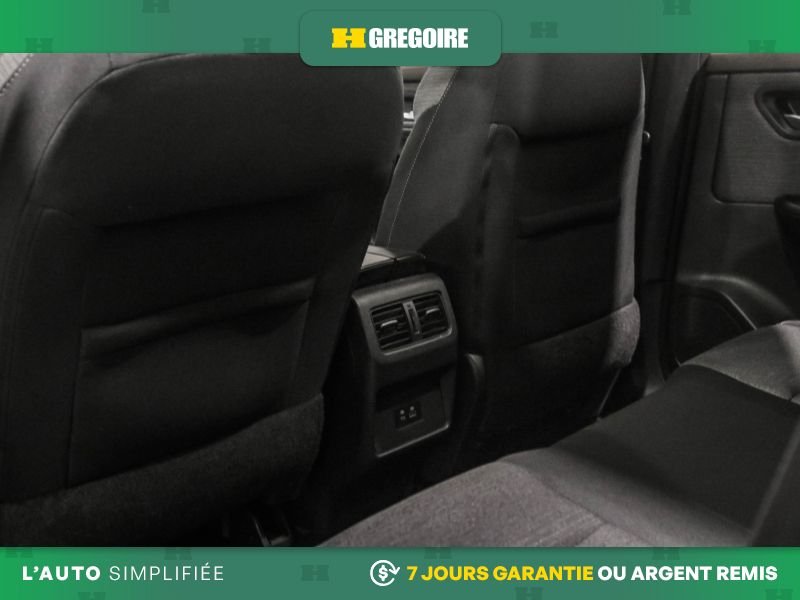 2021 Nissan Rogue White Saint-Eustache - photo #24