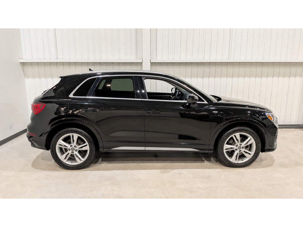 2021 Audi Q3 Progressiv 45 TFSI quattro Black Val-David - photo #6