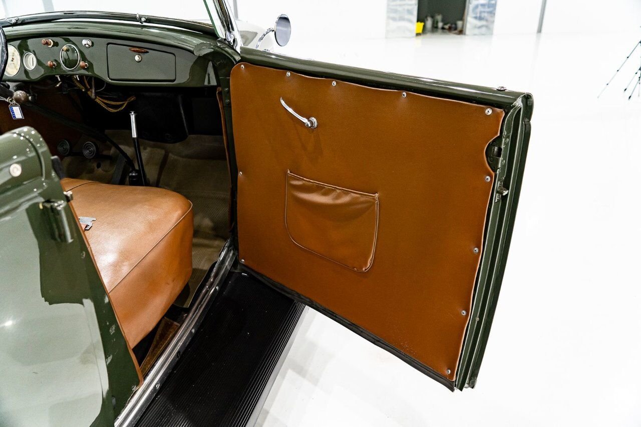 Ford Model 48 Phaeton PRIX EN USD | Beautifully presented in original condition 1936 Vert Montréal - photo #73