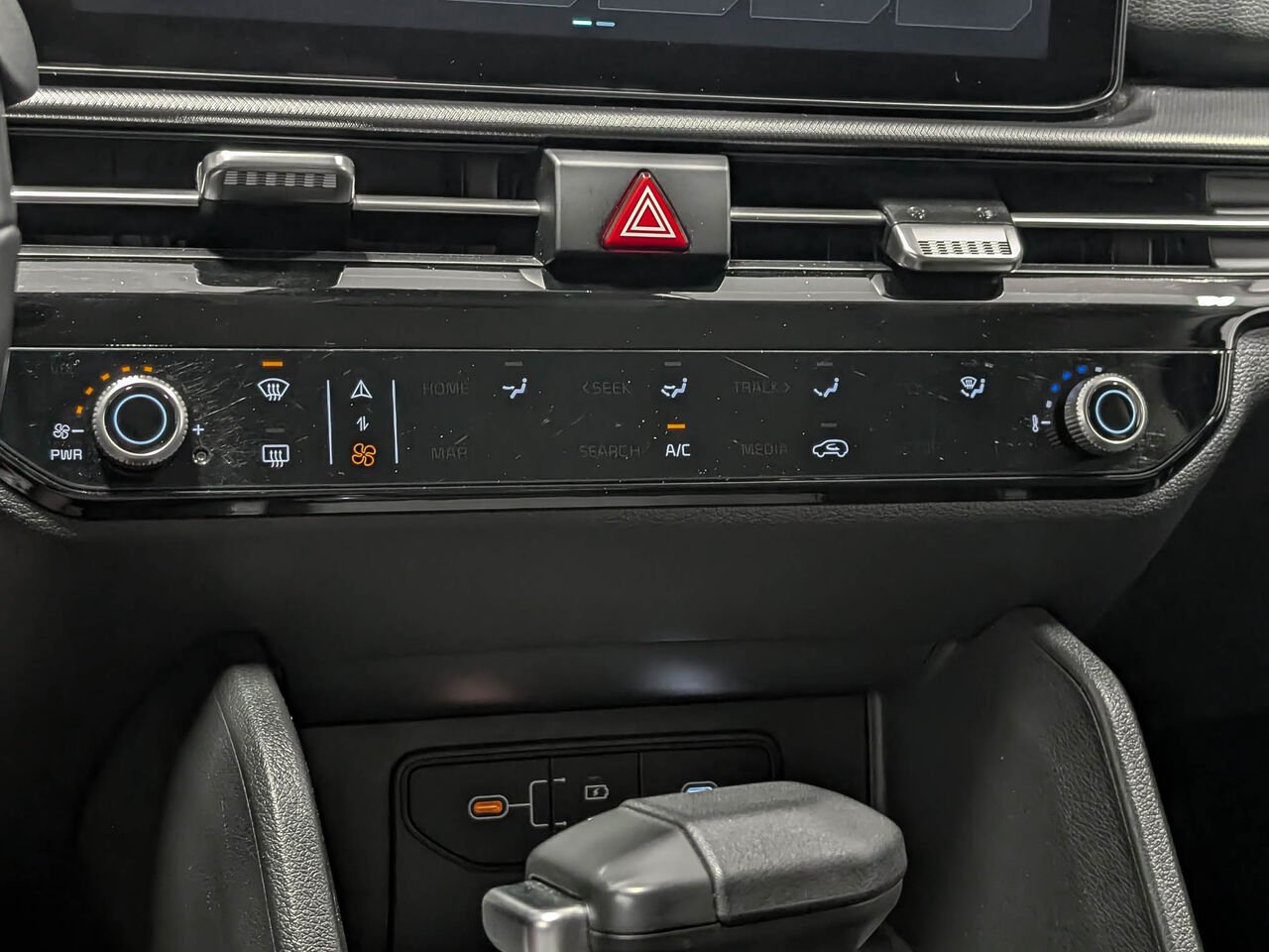 Kia Sportage AWD LX Sièges Chauffants 2026 Noir Sherbrooke - photo #14