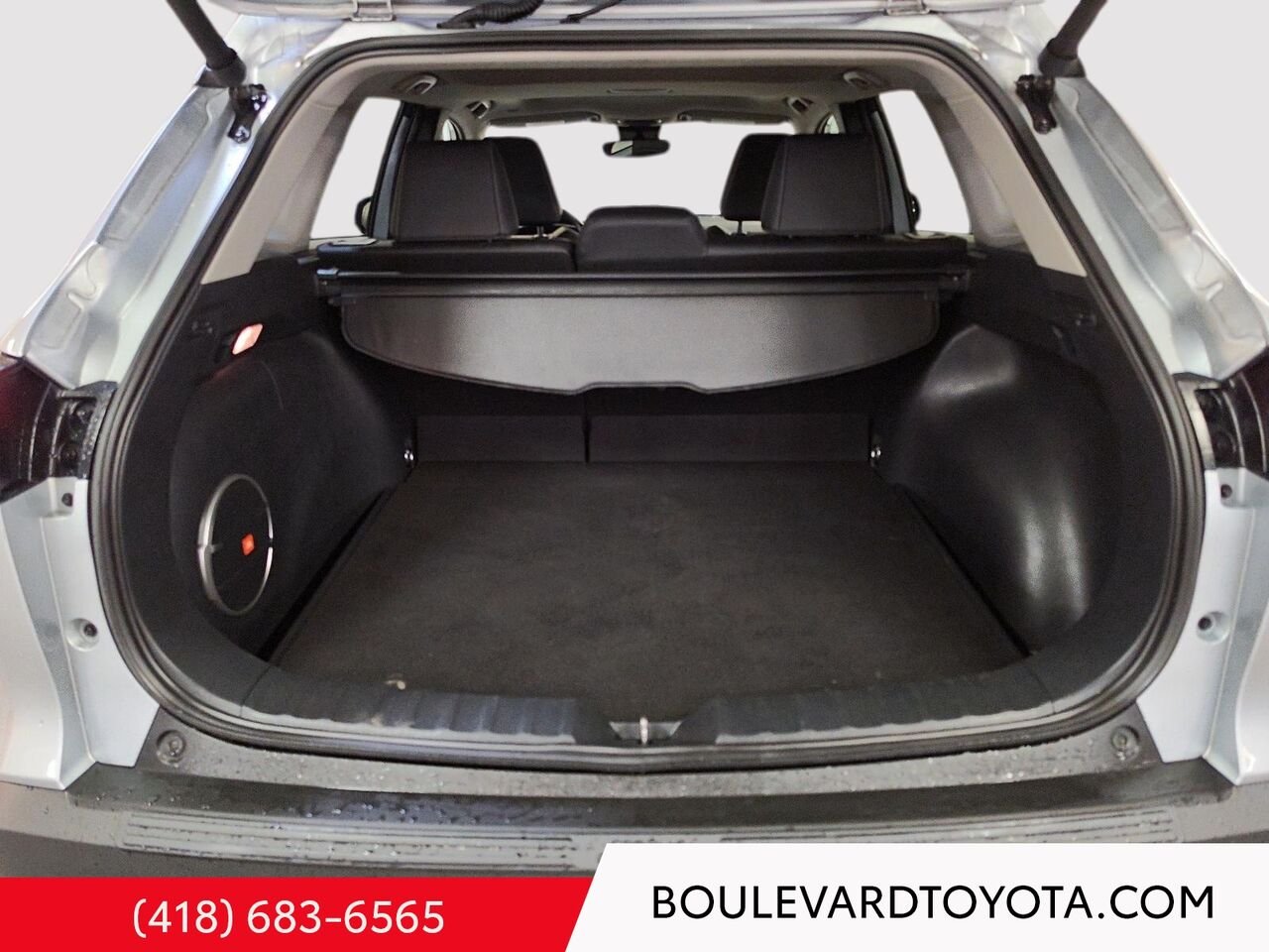 2022 Toyota Corolla Cross 100455A-22 | XLE, AWD Silver Québec - photo #21
