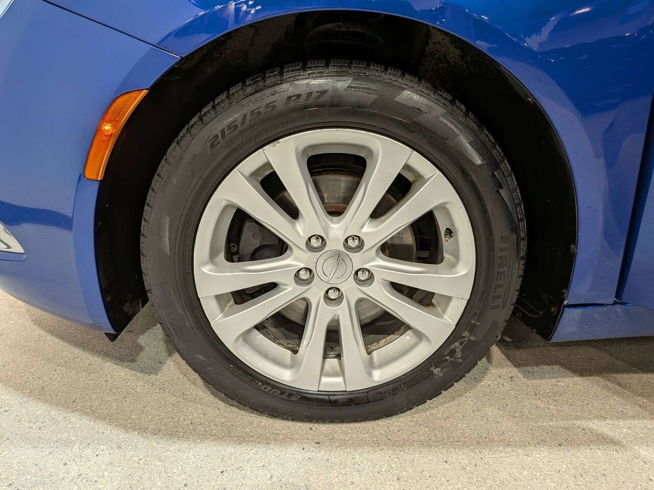 Chrysler 200 4dr Sdn Limited FWD 2016 Bleu Mirabel - photo #32