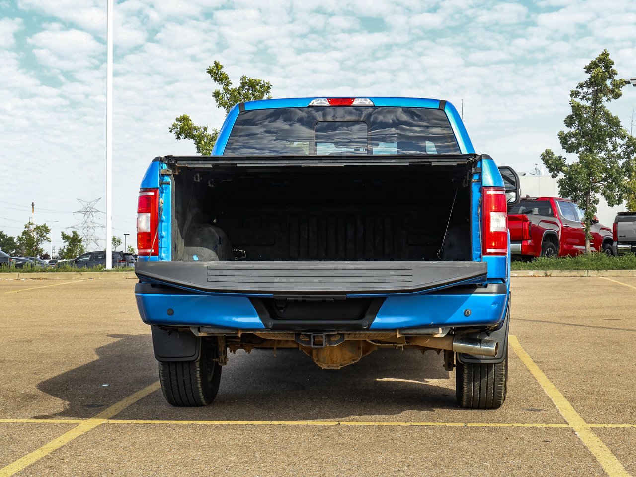2020 Ford F-150 XLT 4WD SuperCrew 5.5' Box Blue Sherwood Park - photo #8