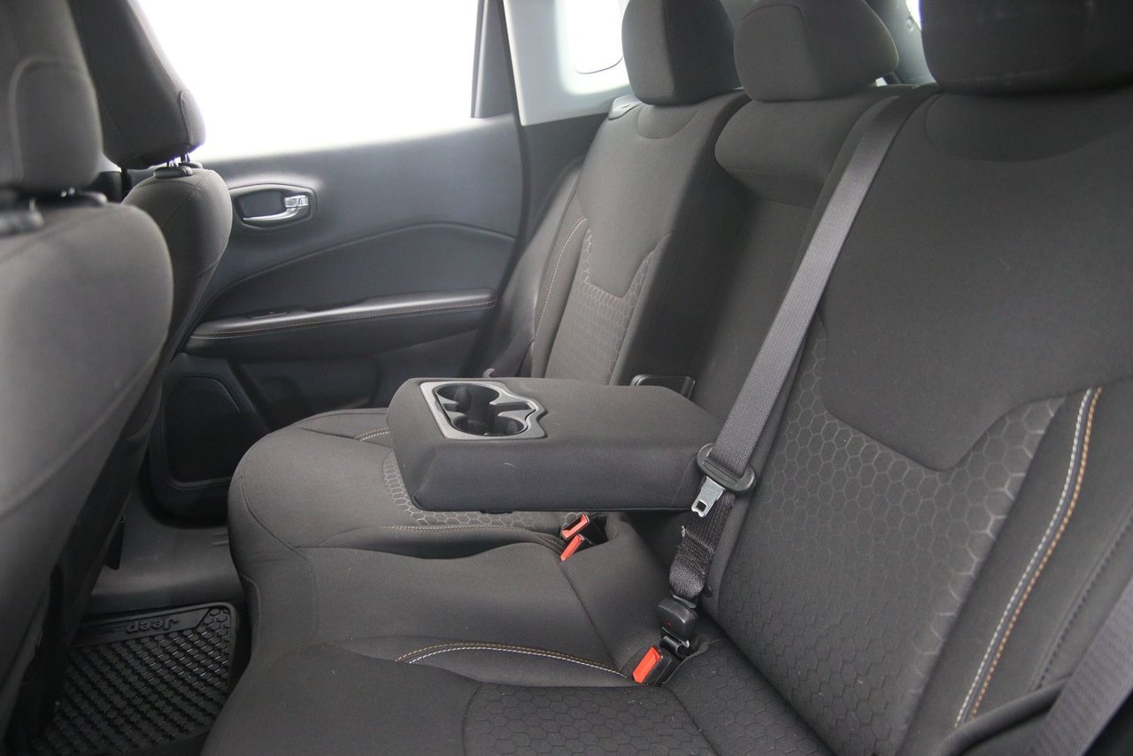Jeep Compass NIV 3C4NJCAB3LT114859 2020 Noir Chicoutimi - photo #7