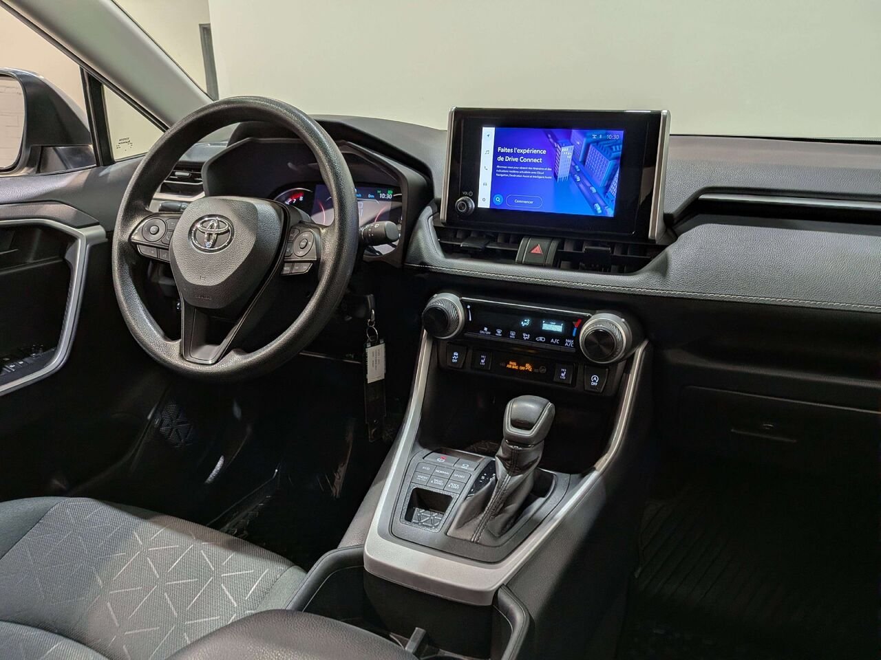 2024 Toyota RAV4 LE AWD Black Val-David - photo #17