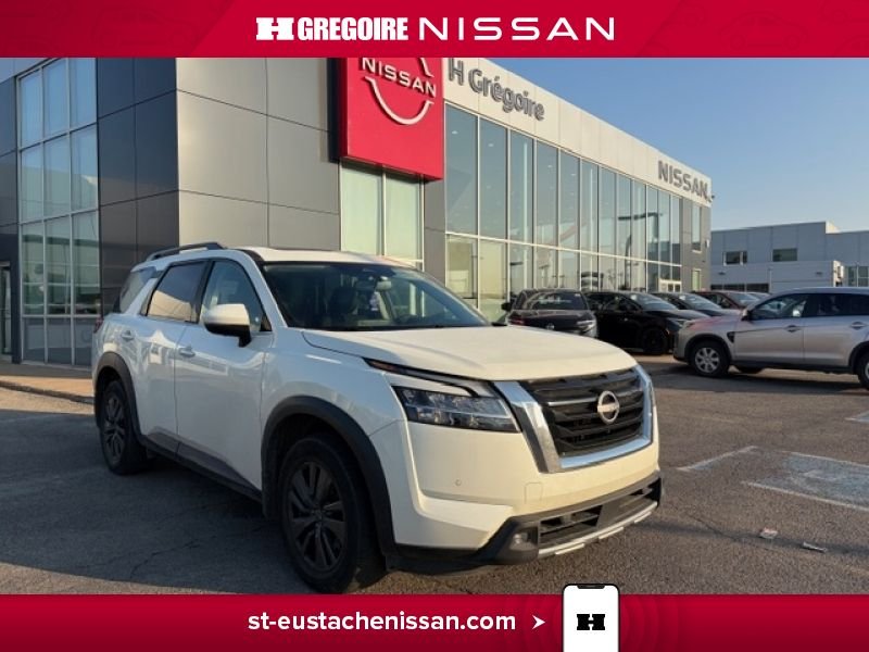 2022 Nissan Pathfinder White Saint-Eustache - photo #0