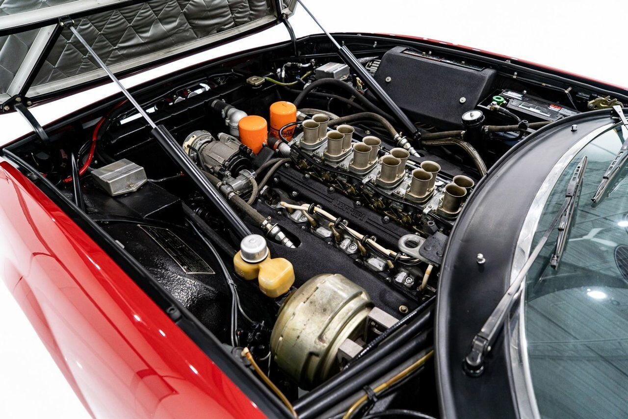 Ferrari 365 GTB4 Daytona 18,301 miles With Orig Books/Tools/ Carbs / Filter Box 1973 Rouge Montréal - photo #27