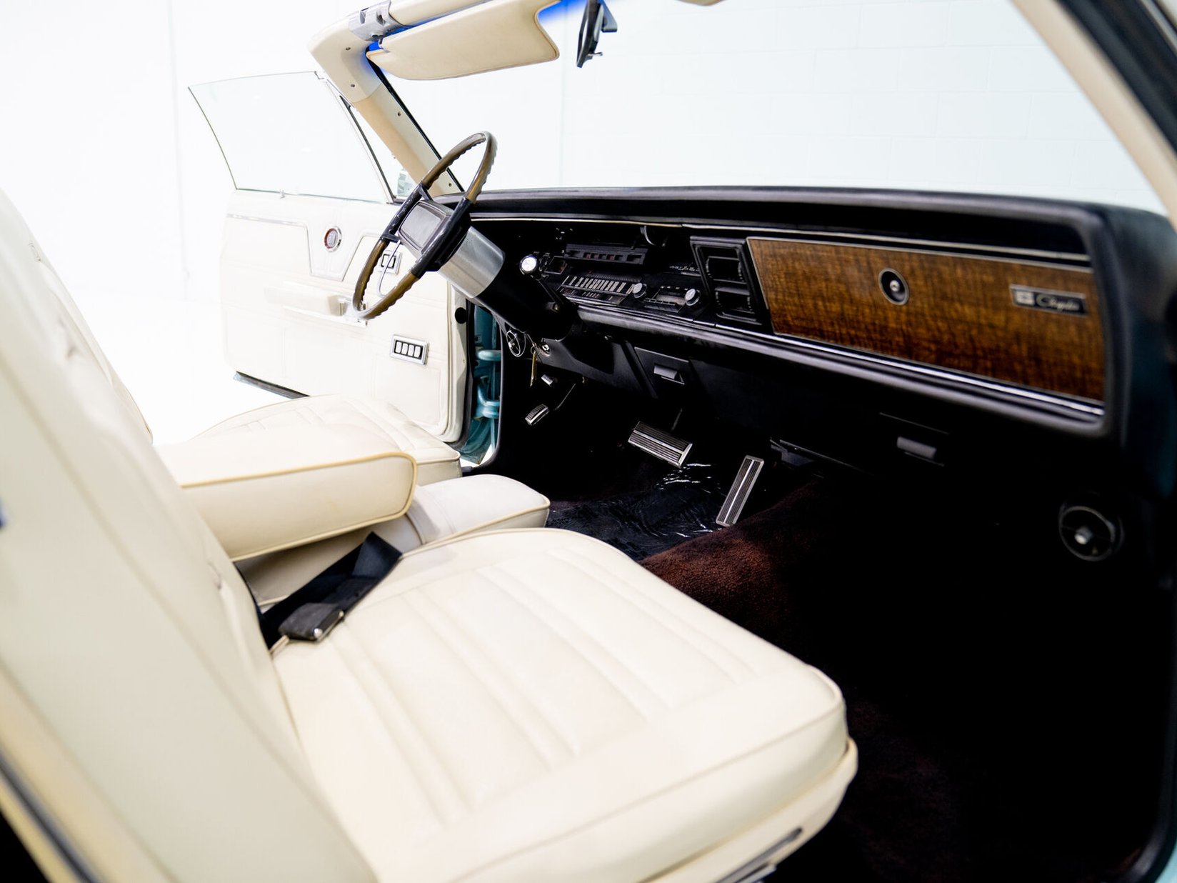 1969 Chrysler 300 Blue Montreal - photo #37