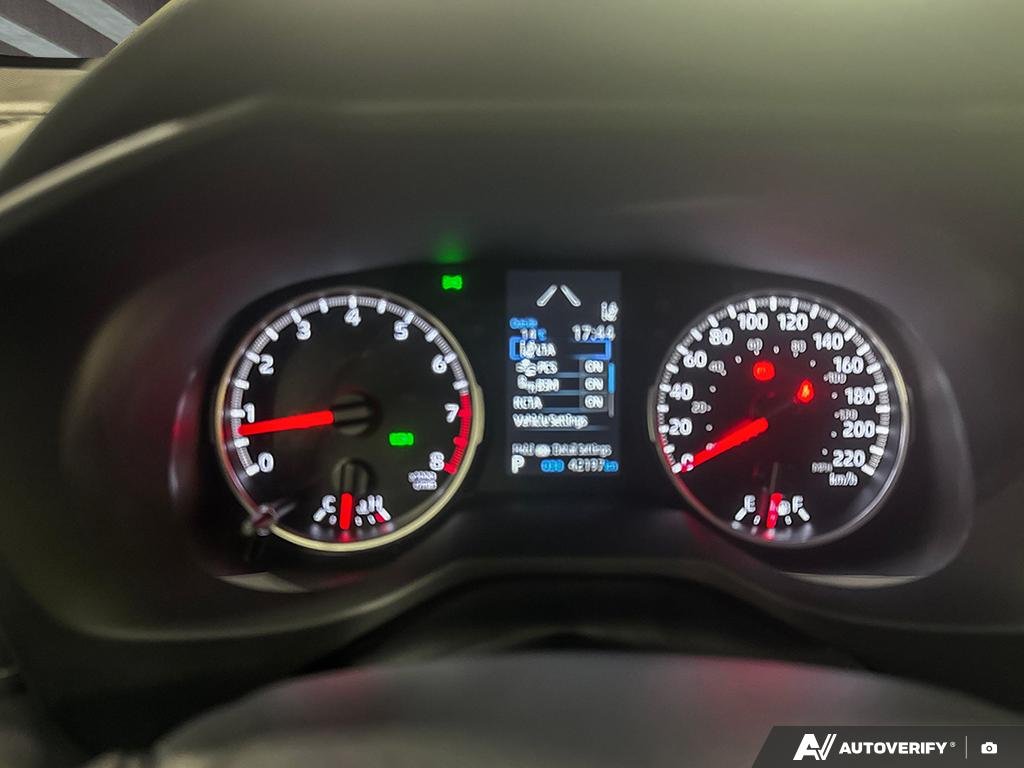2021 Toyota RAV4 2602370A | XLE Silver Edmonton - photo #14