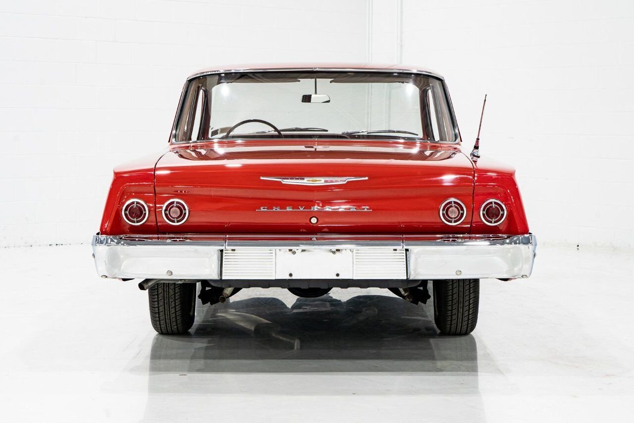Chevrolet Biscayne Unrestored nearly all original parts 1962 Rouge Montréal - photo #45