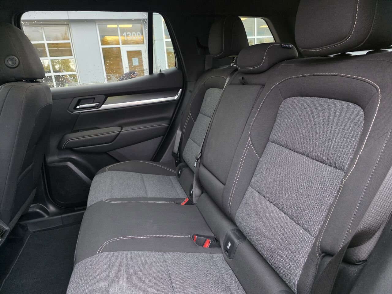 2025 GMC Terrain Elevation AWD White Mont-Laurier - photo #17