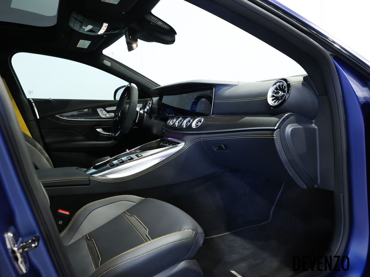 2024 Mercedes-Benz GT AMG Blue Saint-Eustache - photo #5
