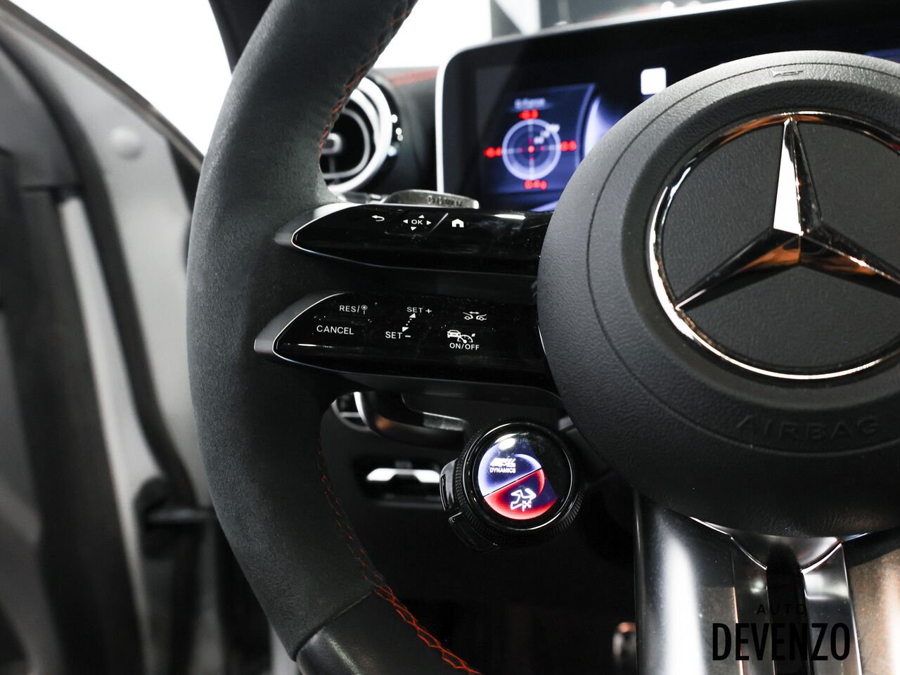 2025 Mercedes-Benz GLC Grey Saint-Eustache - photo #10
