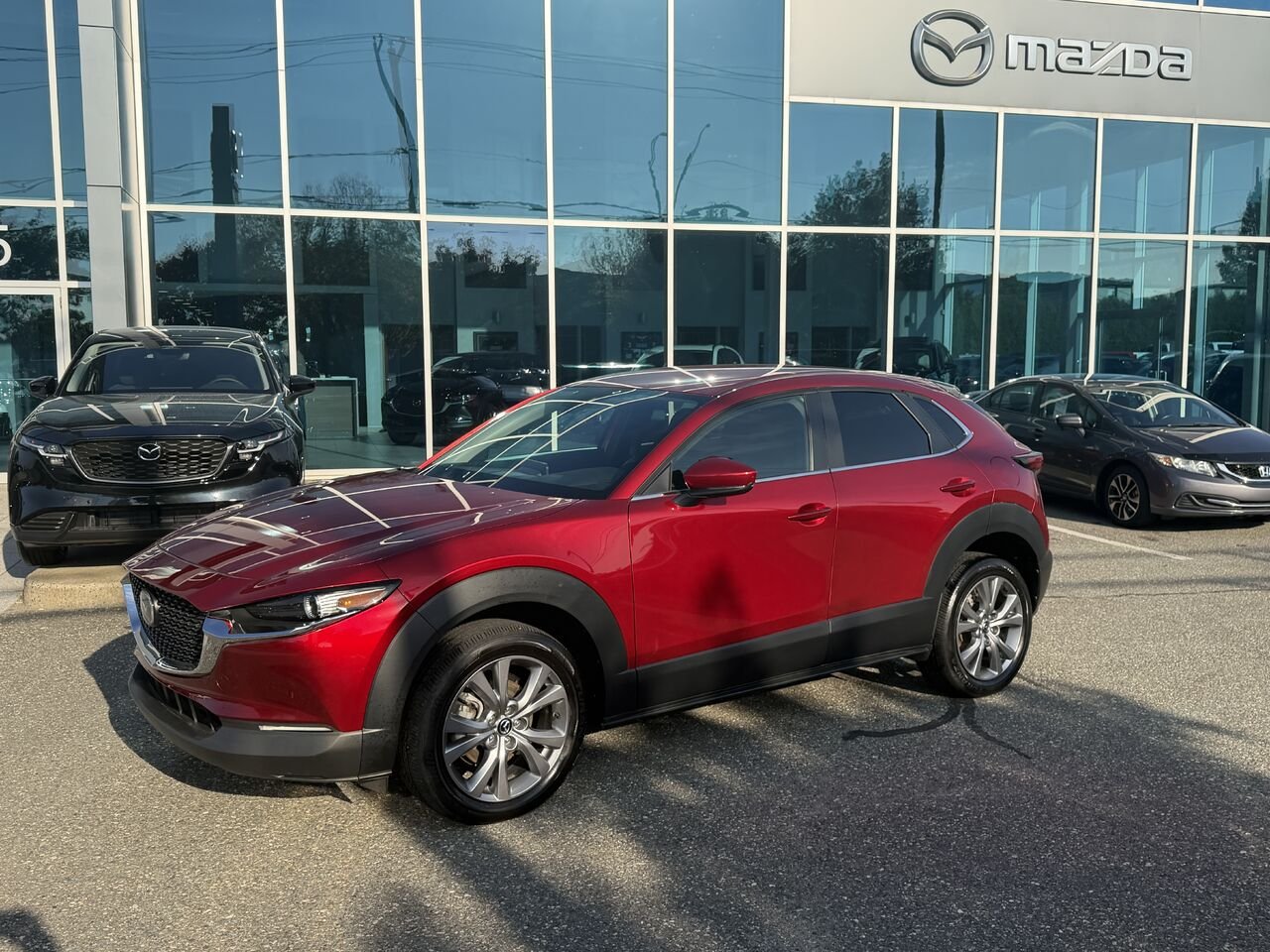 Mazda CX-30 2023 Rouge Ste-Marie - photo #0