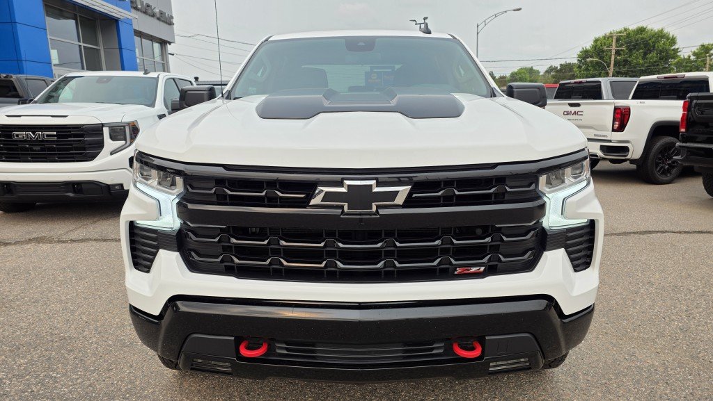 CHEVROLET Silverado 1500 LT TrailBoss 4X4 2024 Blanc Mont-Laurier - photo #1