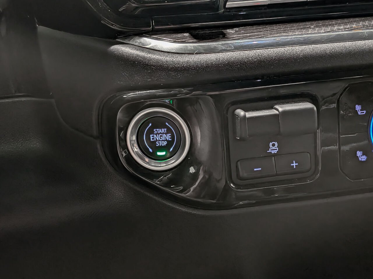 2024 CHEVROLET Silverado 1500 LT TrailBoss 4WD Crew Cab Diesel Black Sherbrooke - photo #17