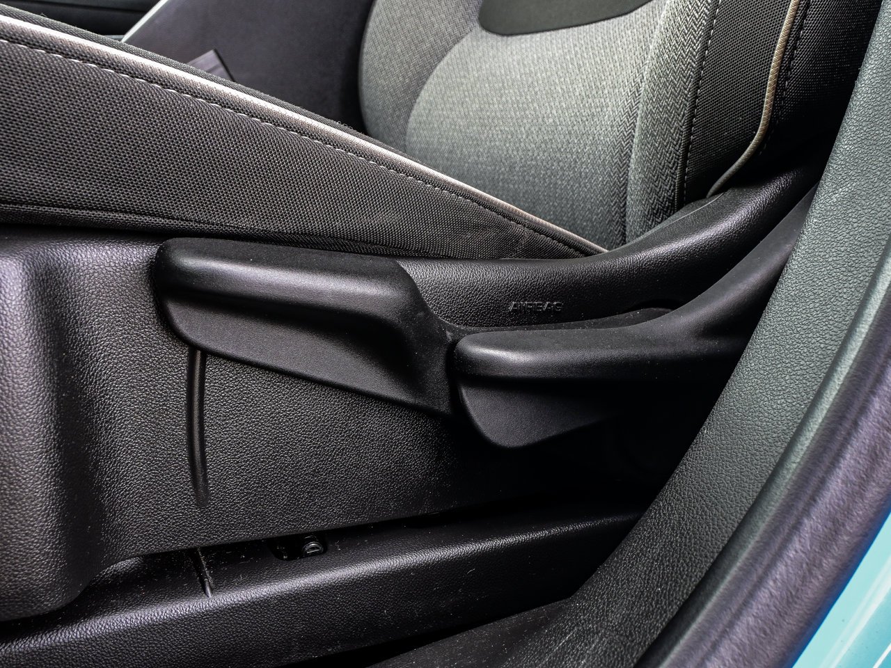2024 Chevrolet Trailblazer AWD 4dr LS Blue Sherwood Park - photo #16