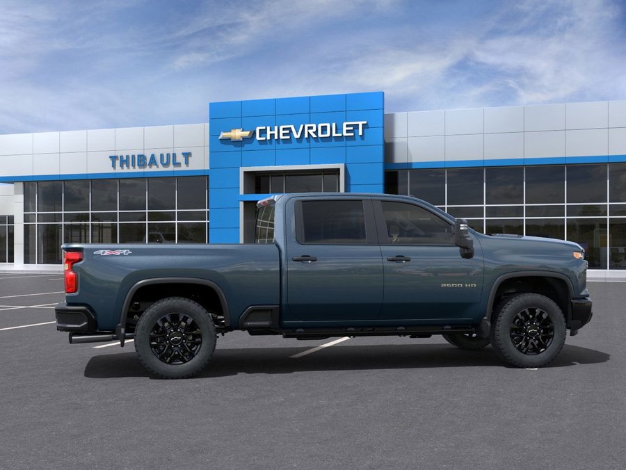 Chevrolet Silverado 2500HD Personnalisée 2025 Bleu riverain métallisé