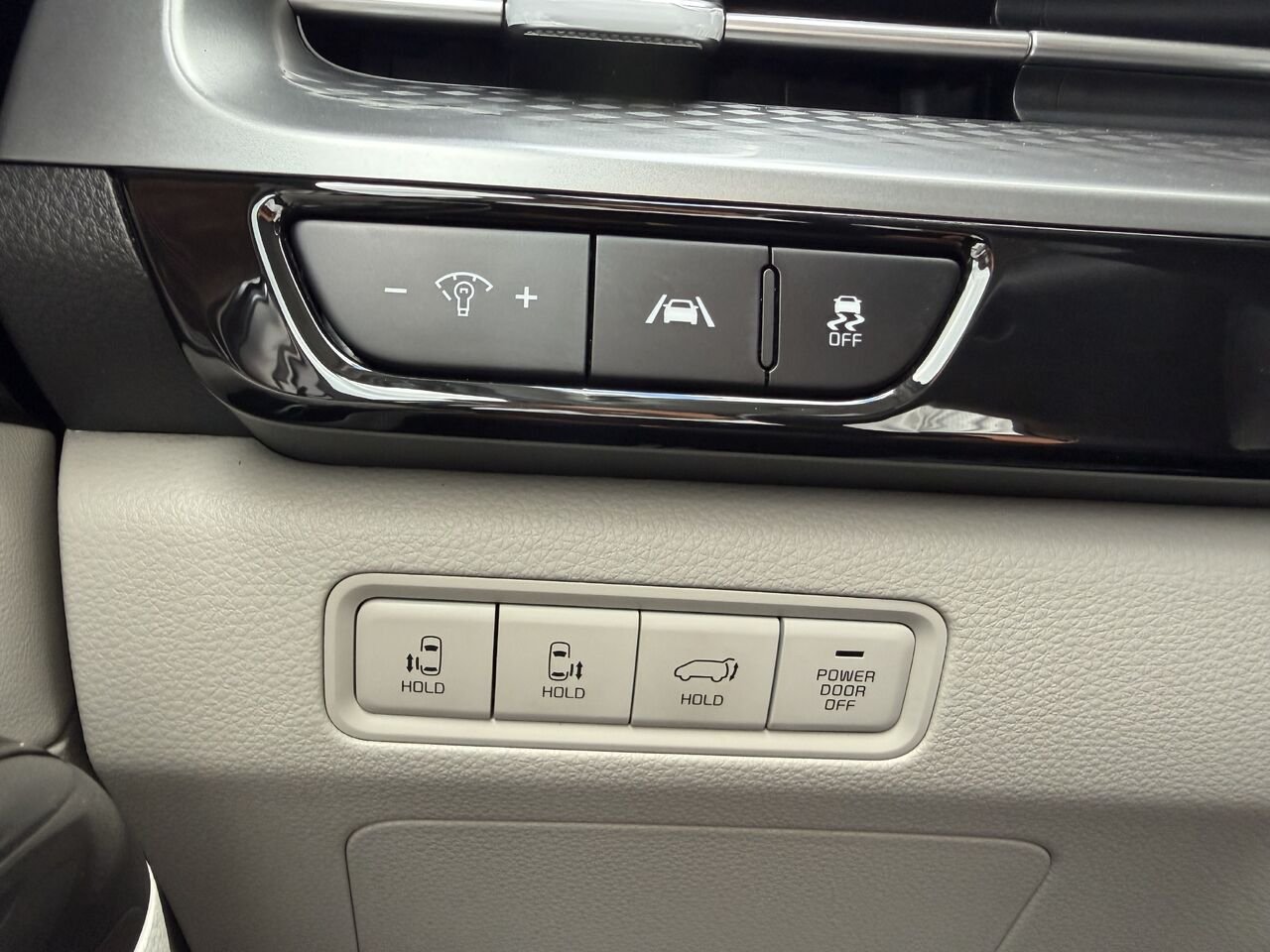 Kia Carnival 2024 Blanc Thetford Mines - photo #17