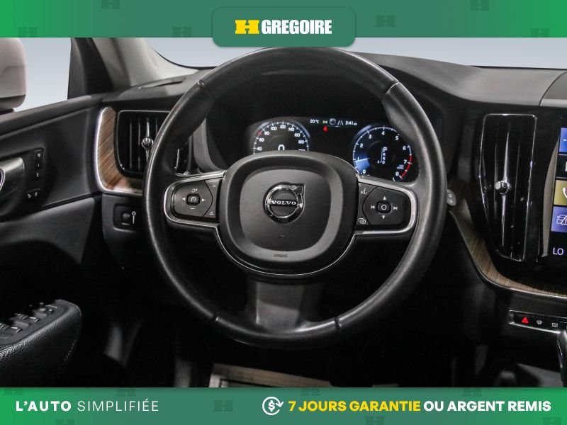 2021 Volvo XC60 White Blainville - photo #20
