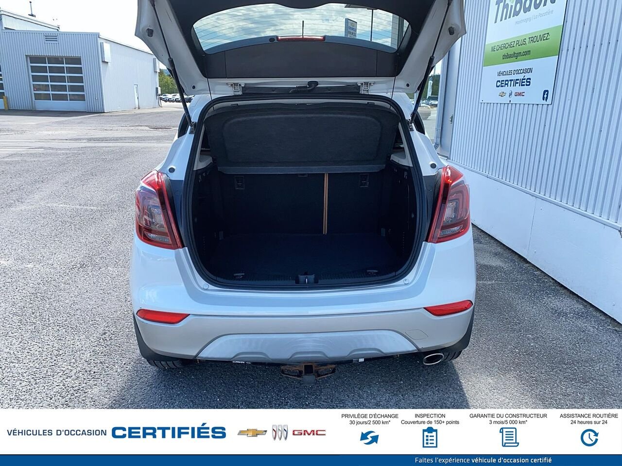 2017 BUICK ENCORE ESS Essence 4 portes TA White Montmagny - photo #5