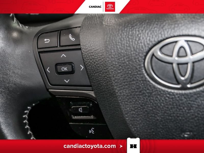 2025 Toyota Camry Grey Blainville - photo #21